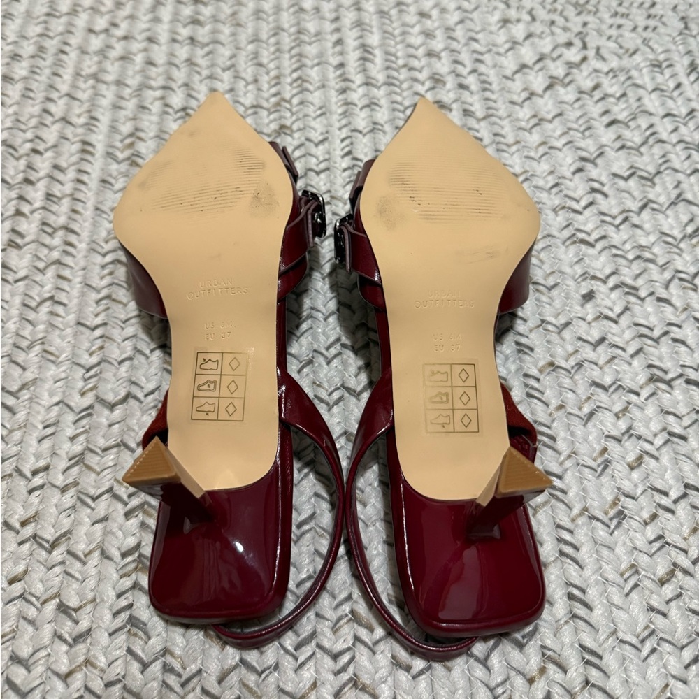 NEW Urban Outfitters Burgundy Buckle Slingback Kitten Heels - Picture 11 of 12